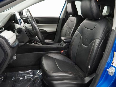 Certified 2022 Jeep Compass Limited w/ Elite Group image 16