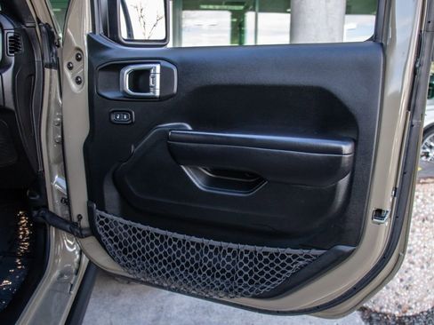 Used 2020 Jeep Gladiator Sport w/ Quick Order Package 24S image 20