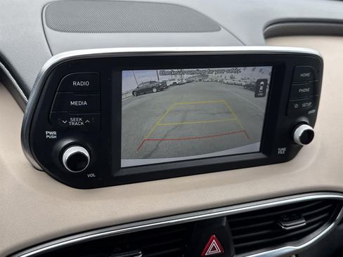 Used 2019 Hyundai Santa Fe SEL image 14