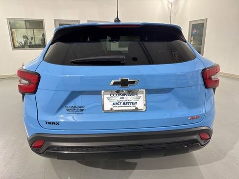 Used 2024 Chevrolet Trax RS image 10
