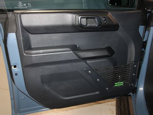 Used 2025 Ford Bronco Outer Banks image 5