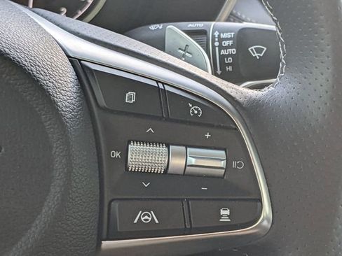 Used 2022 Genesis G70 2.0T w/ Prestige Package image 20