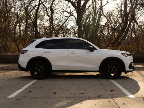 Used 2026 Honda HR-V Sport image 10