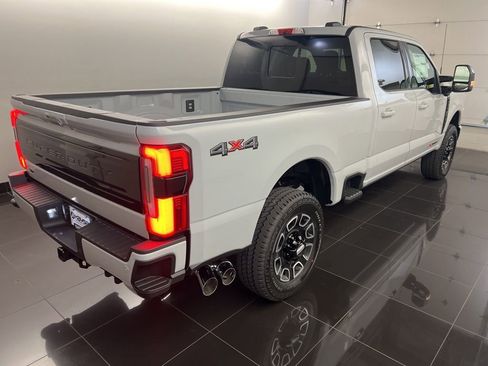 New 2026 Ford F250 Platinum AWD/4WD image 6
