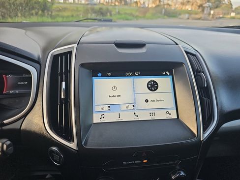 Used 2017 Ford Edge SEL w/ Equipment Group 201A image 15