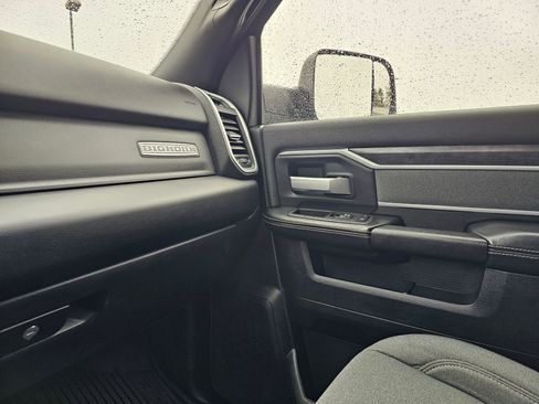 Used 2022 RAM 3500 Big Horn w/ Night Edition AWD/4WD image 26