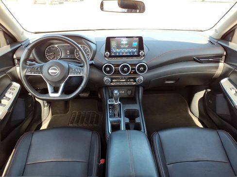 Used 2025 Nissan Sentra SR w/ SR Premium Package FWD image 21