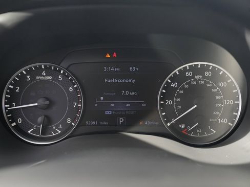 Used 2021 Nissan Armada SV w/ SV Appearance Package image 39