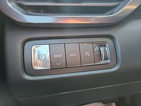 Used 2026 GMC Acadia AT4 w/ Luxury Package AWD/4WD image 52