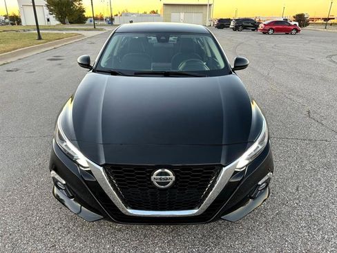 Used 2021 Nissan Altima 2.5 SV image 9