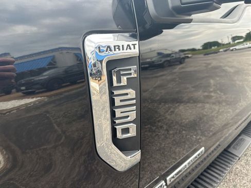 Used 2022 Ford F250 Lariat AWD/4WD image 10