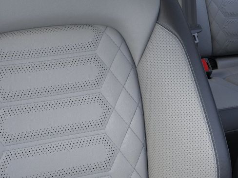 New 2024 Ford Escape SE w/ PHEV Premium Package FWD image 16