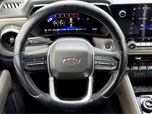 Used 2024 Chevrolet Colorado ZR2 image 12