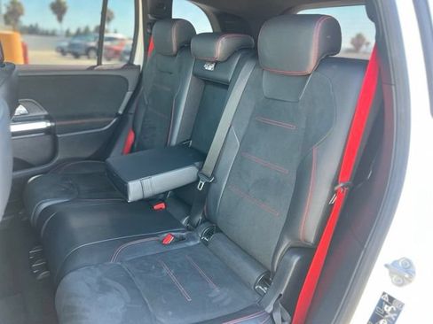 Used 2021 Mercedes-Benz GLB 35 AMG 4MATIC image 19
