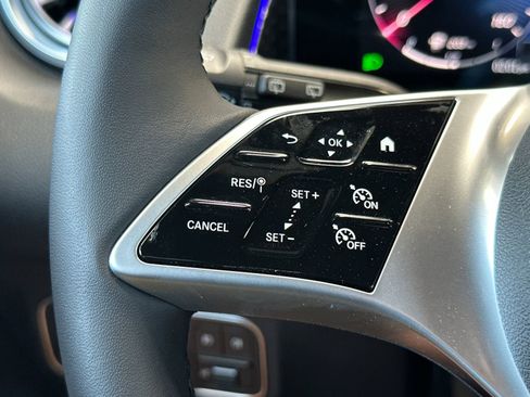 New 2025 Mercedes-Benz GLB 250 4MATIC image 25