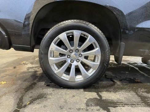 Used 2022 Chevrolet Silverado 1500 High Country AWD/4WD image 32