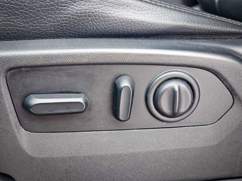 Used 2022 GMC Sierra 3500 Denali image 17