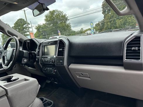 Used 2015 Ford F150 XLT w/ Equipment Group 302A Luxury image 32