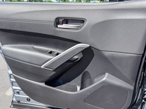 Used 2024 Toyota Corolla Cross XLE w/ Convenience Package image 20