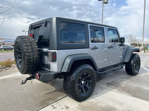 Used 2017 Jeep Wrangler Unlimited Sport w/ Quick Order Package 24S AWD/4WD image 9