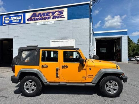 Used 2012 Jeep Wrangler Unlimited Sport AWD/4WD image 6