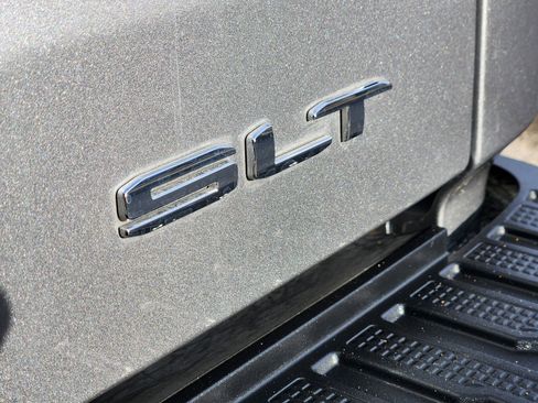 Certified 2026 GMC Sierra 1500 SLT image 29