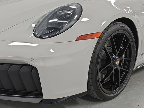 Certified 2026 Porsche 911 Targa 4 GTS AWD/4WD image 11