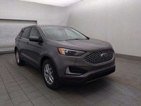 Used 2024 Ford Edge SEL image 13