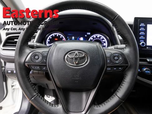 Used 2024 Toyota Camry SE w/ Convenience Package AWD/4WD image 10