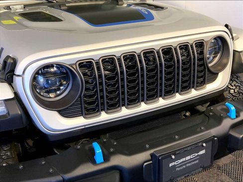 Used 2024 Jeep Wrangler Unlimited Rubicon 4xe AWD/4WD image 34