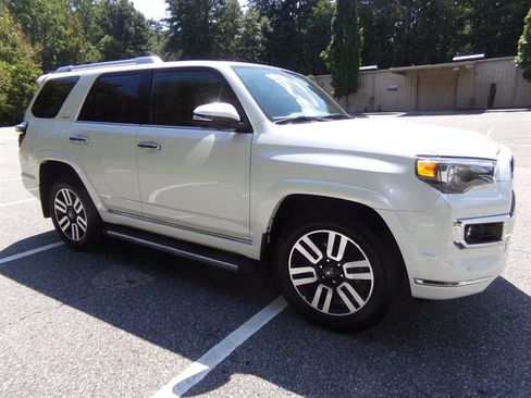 Used 2023 Toyota 4Runner Limited AWD/4WD image 5