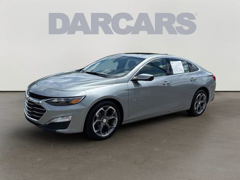 Used 2024 Chevrolet Malibu LT FWD image 3