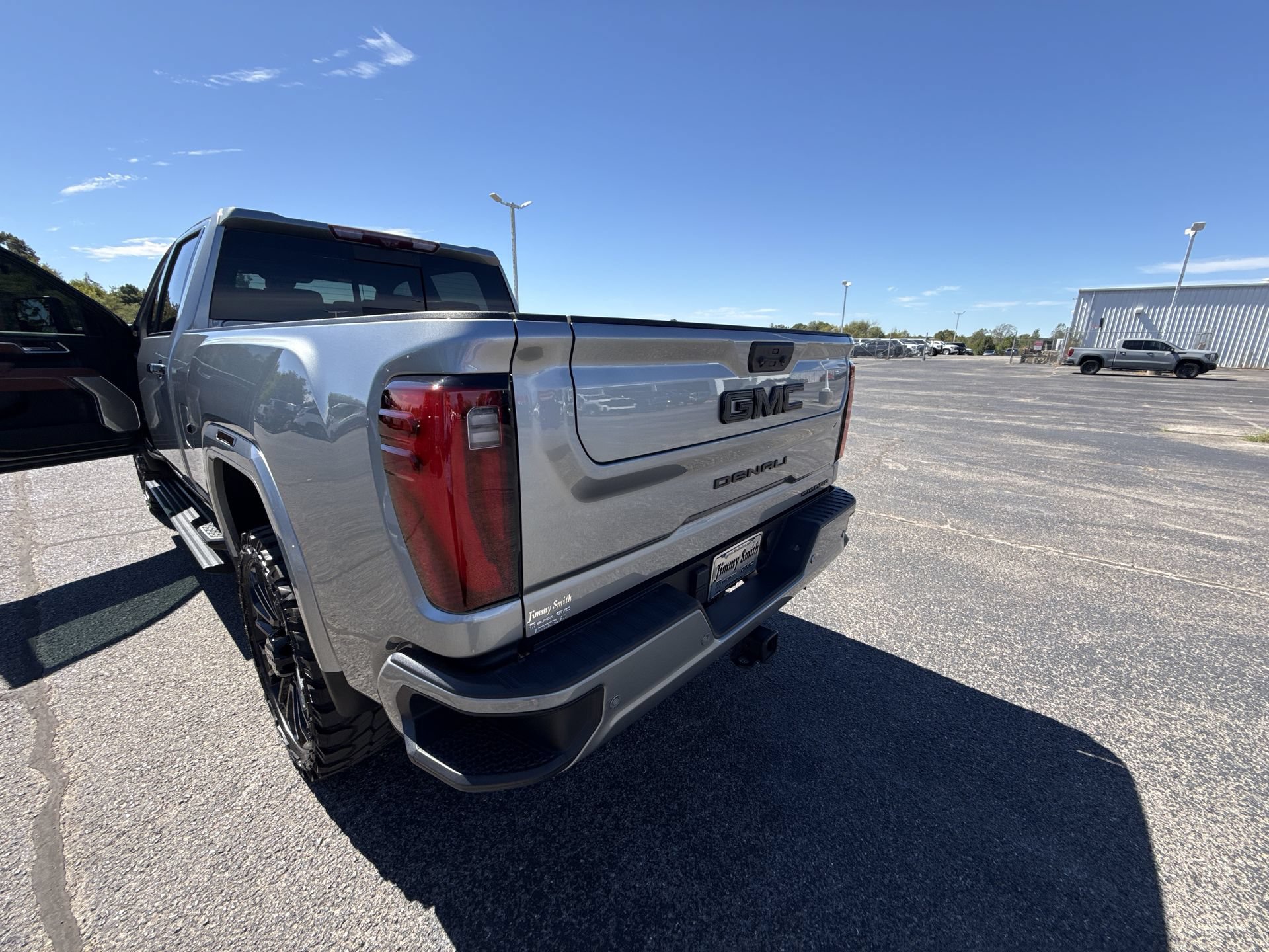 Certified 2025 GMC Sierra 3500 Denali Ultimate AWD/4WD image 33