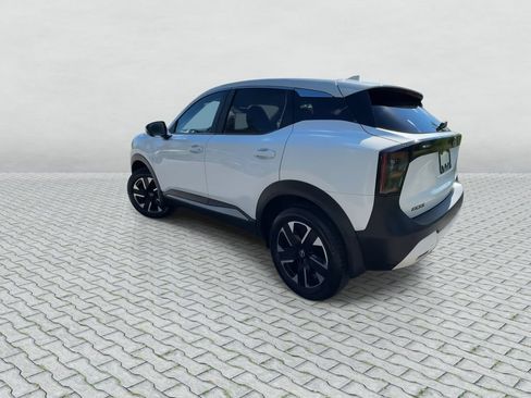 Certified 2025 Nissan Kicks SV AWD/4WD image 6