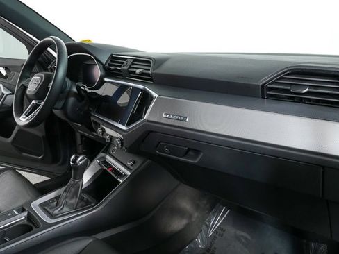 Used 2023 Audi Q3 2.0T Premium w/ Convenience Package image 23