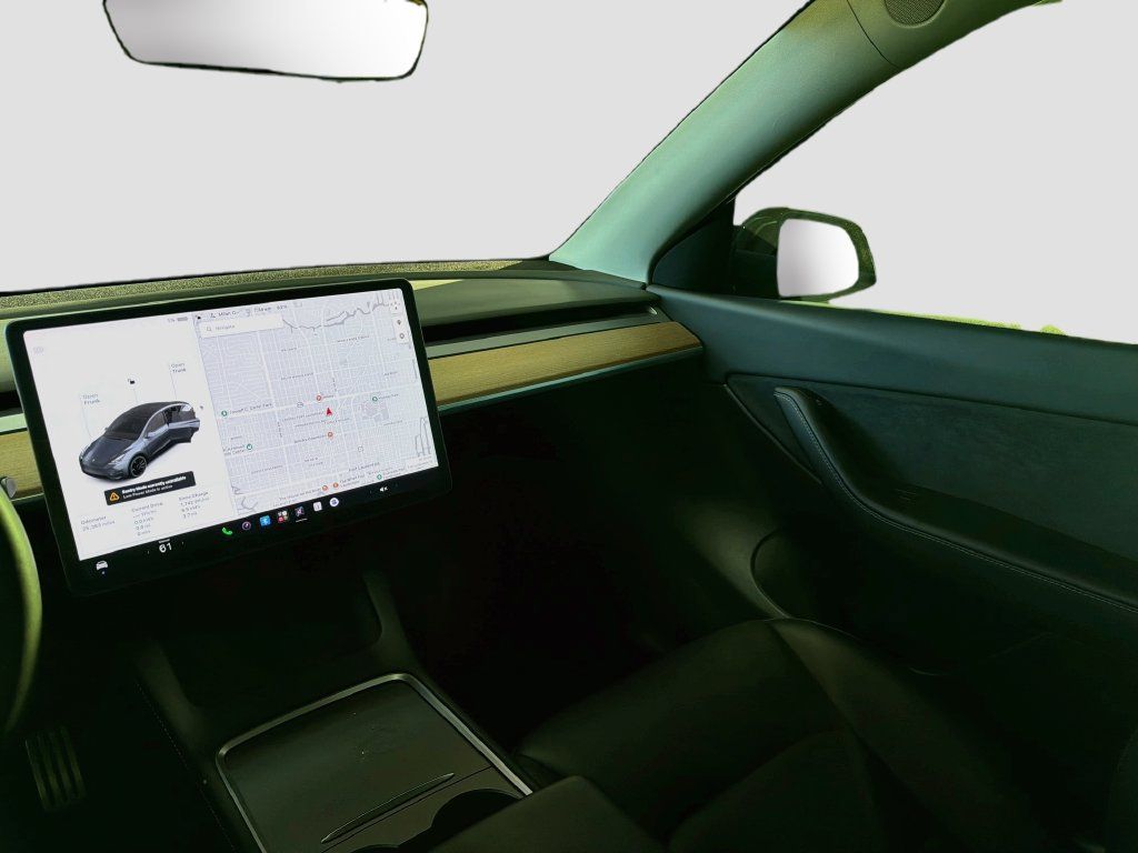 Used 2022 Tesla Model Y Performance AWD/4WD image 23
