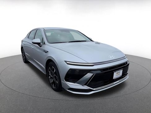 Used 2025 Hyundai Sonata SEL image 3