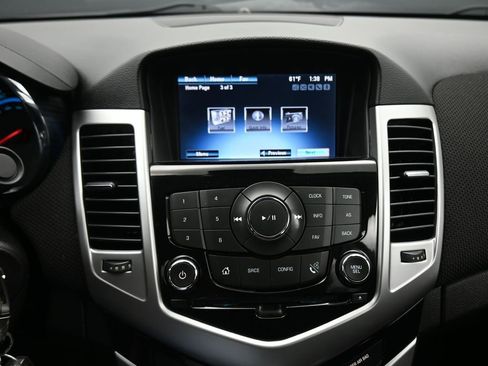 Used 2015 Chevrolet Cruze LT w/ RS Package image 17