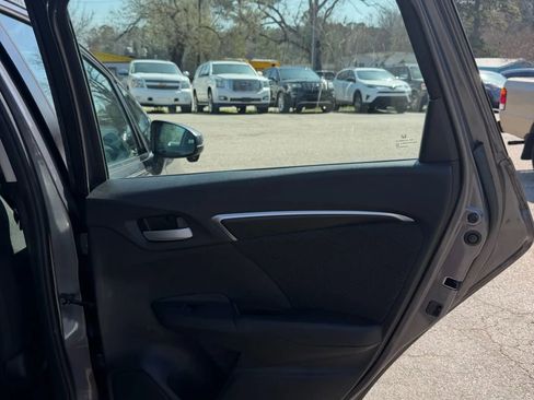 Used 2015 Honda Fit EX image 19