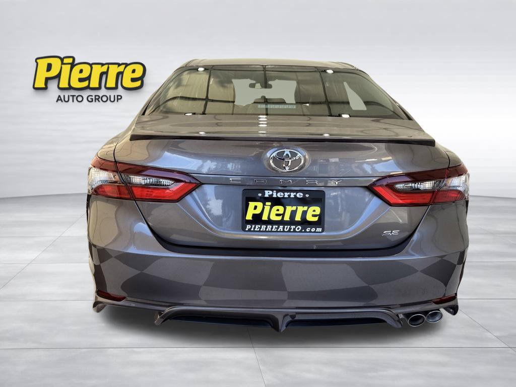 Used 2024 Toyota Camry SE FWD image 3