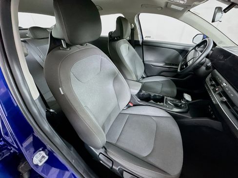 Used 2025 Kia K4 LXS image 30