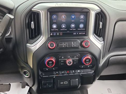 Used 2021 Chevrolet Silverado 1500 RST w/ Bed Protection Package AWD/4WD image 17