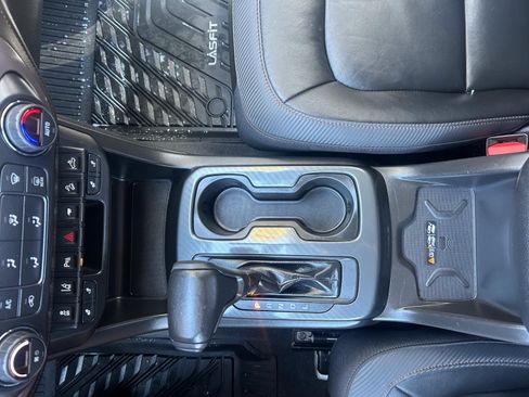 Used 2021 GMC Canyon AT4 w/ Driver Alert Package AWD/4WD image 16