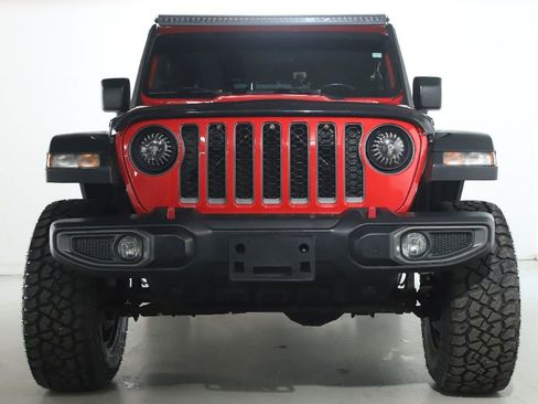 Used 2020 Jeep Gladiator Rubicon w/ Trailer Tow Package image 5