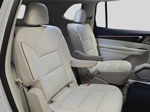 New 2026 Buick Enclave Avenir w/ Super Cruise Package image 17
