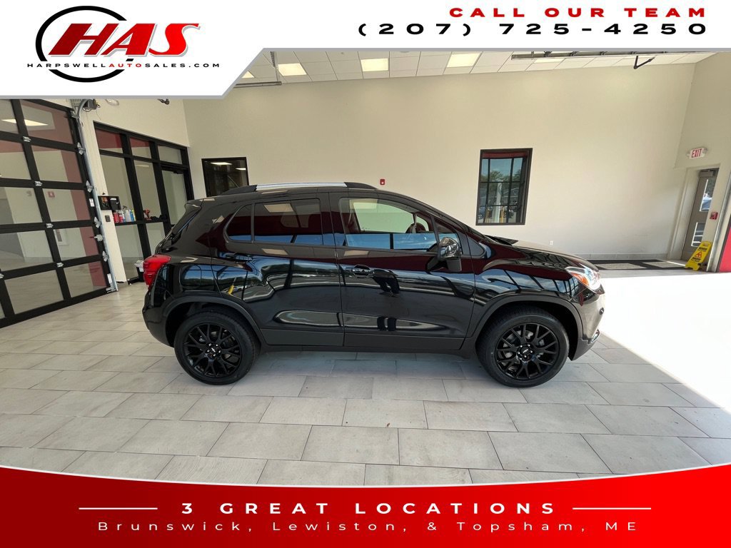 Used 2022 Chevrolet Trax LT w/ Midnight Edition AWD/4WD image 8