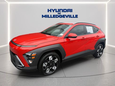 Used 2025 Hyundai Kona SEL FWD image 1