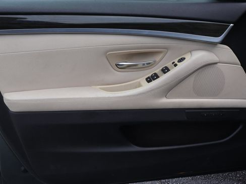 Used 2013 BMW 528i Sedan RWD image 9