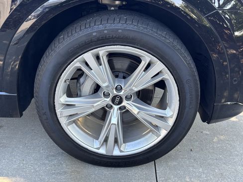 Used 2023 Audi Q8 Premium Plus w/ Premium Plus Package AWD/4WD image 19