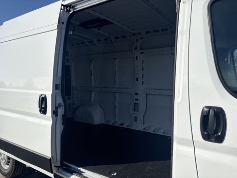 New 2026 RAM ProMaster 2500 w/ Convenience Group image 11